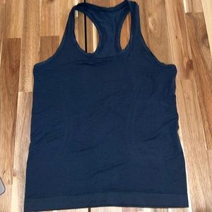 Lululemon Swiftly Tech Racerback ribbed tank size 6